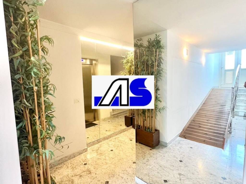 appartamento in vendita a Camaiore in zona Lido di Camaiore