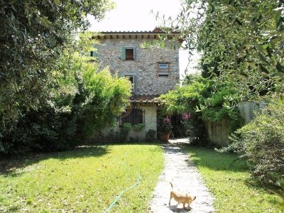 casa indipendente in vendita a Camaiore