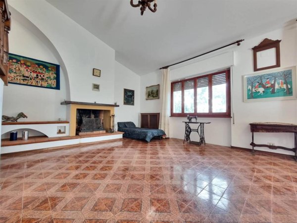 casa indipendente in vendita a Camaiore