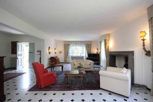 casa indipendente in vendita a Camaiore