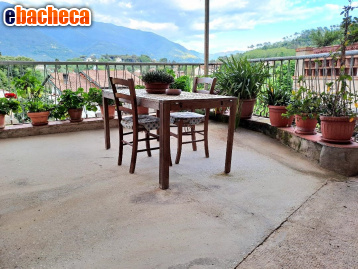 casa indipendente in vendita a Camaiore