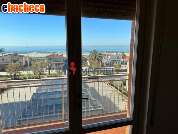 appartamento in vendita a Camaiore in zona Lido di Camaiore