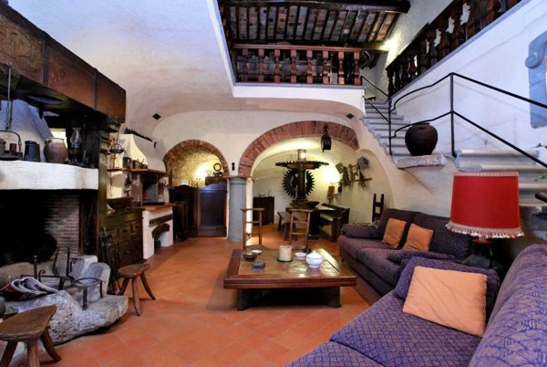 casa indipendente in vendita a Camaiore