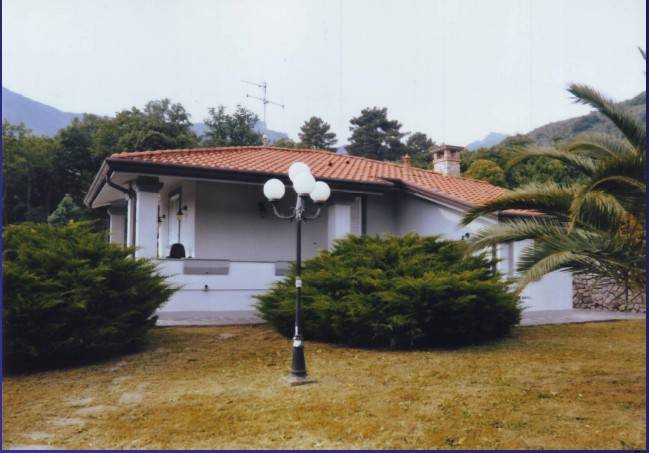 casa indipendente in vendita a Camaiore