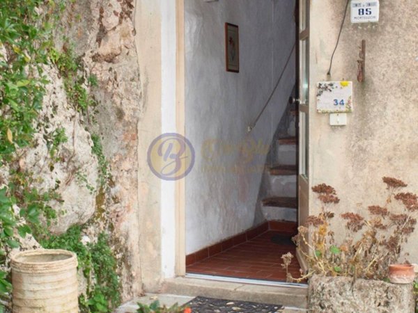 casa indipendente in vendita a Camaiore in zona Monteggiori