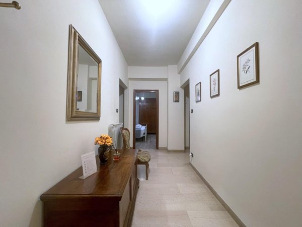 appartamento in vendita a Camaiore in zona Lido di Camaiore