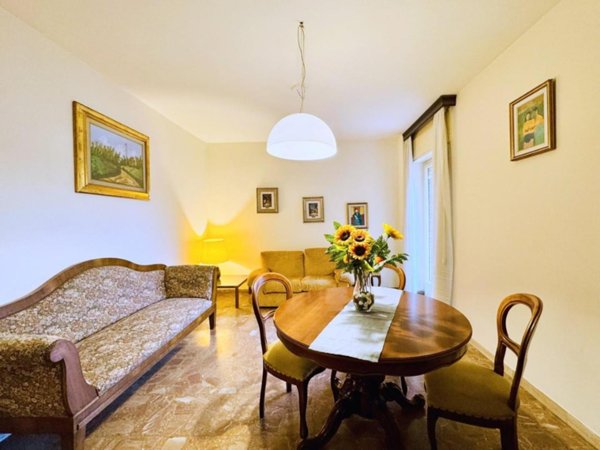 appartamento in vendita a Camaiore in zona Lido di Camaiore