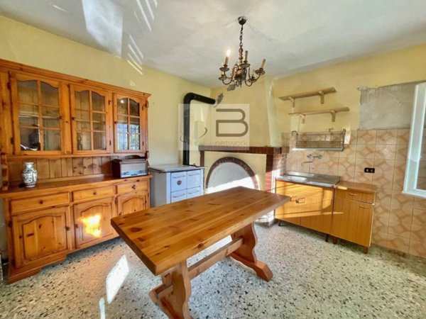 casa indipendente in vendita a Camaiore in zona Lido di Camaiore