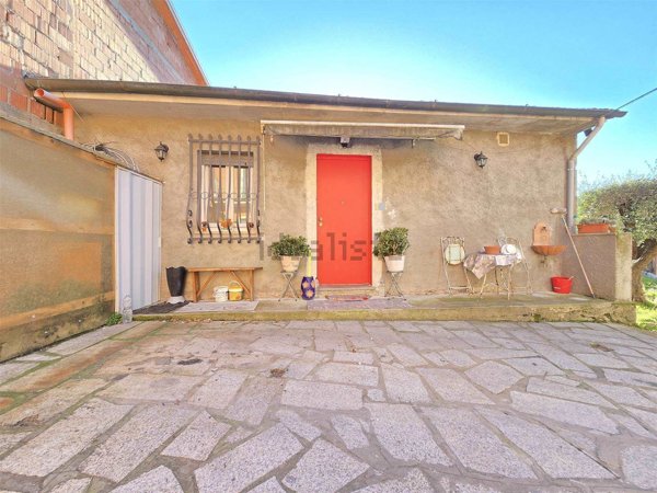quadrivano in vendita a Camaiore