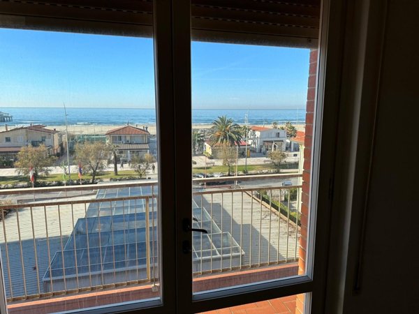 attico in vendita a Camaiore in zona Lido di Camaiore