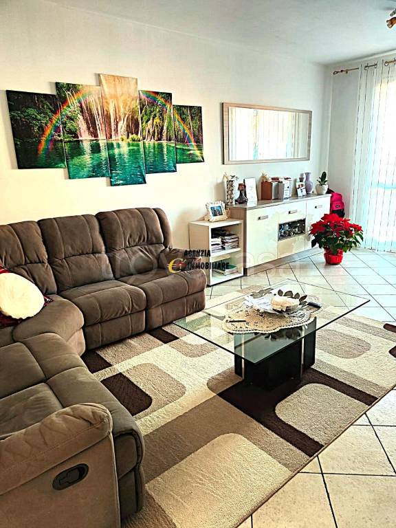 casa indipendente in vendita a Camaiore in zona Capezzano Pianore