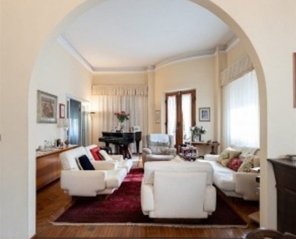 casa indipendente in vendita a Camaiore in zona Lido di Camaiore