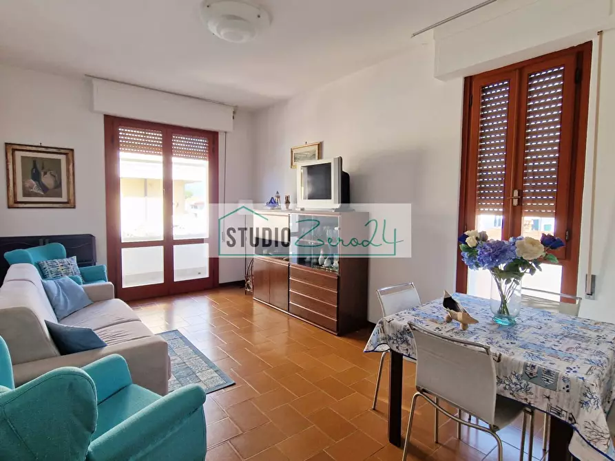 appartamento in vendita a Camaiore in zona Lido di Camaiore
