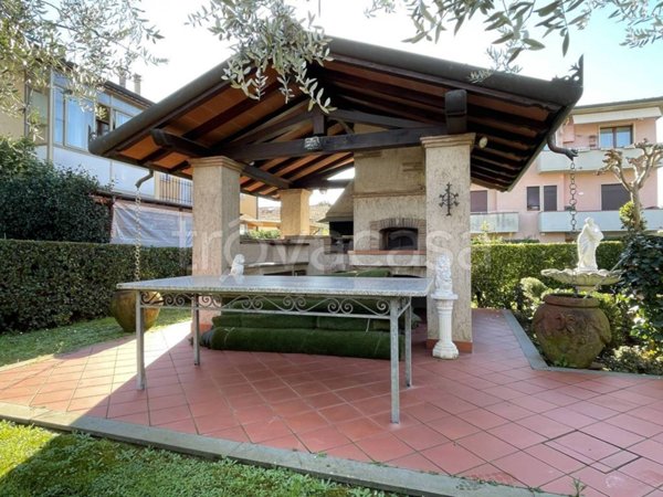 appartamento in vendita a Camaiore in zona Lido di Camaiore