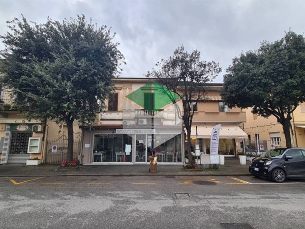 casa indipendente in vendita a Camaiore in zona Lido di Camaiore