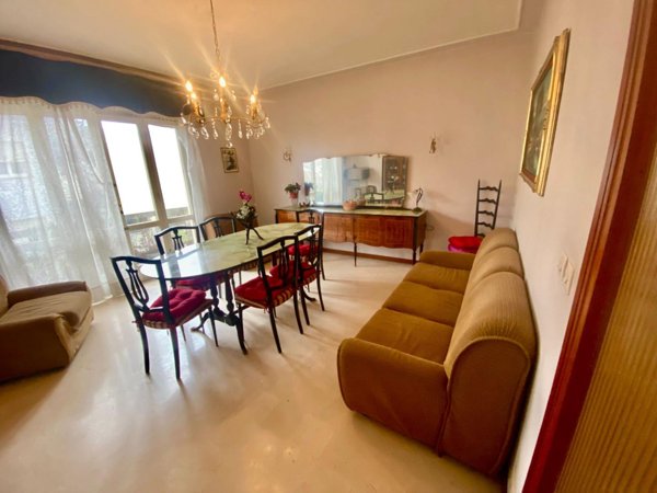 appartamento in vendita a Camaiore in zona Lido di Camaiore