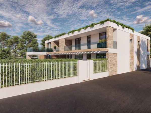 casa indipendente in vendita a Camaiore in zona Lido di Camaiore