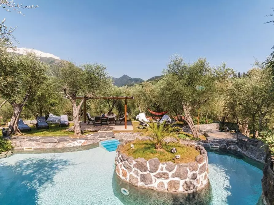 casa indipendente in vendita a Camaiore