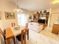 casa indipendente in vendita a Camaiore in zona Lido di Camaiore