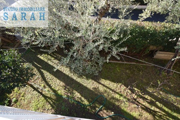 appartamento in vendita a Camaiore in zona Lido di Camaiore