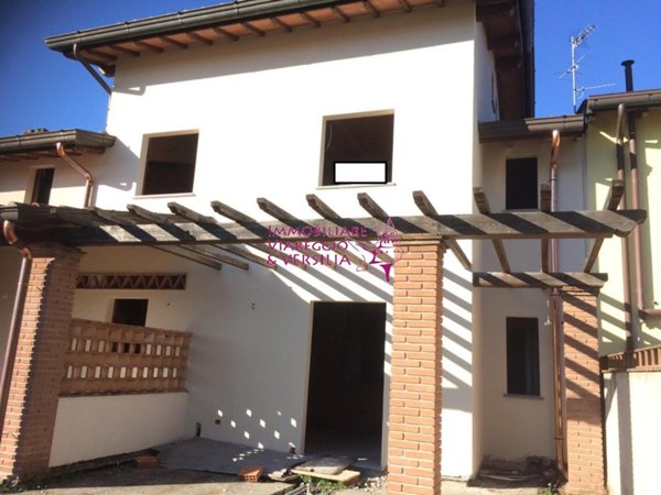 casa indipendente in vendita a Camaiore in zona Lido di Camaiore