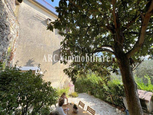 casa indipendente in vendita a Camaiore