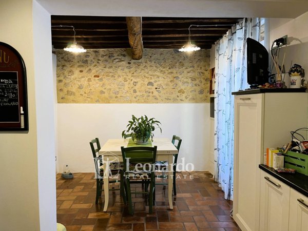 casa indipendente in vendita a Camaiore
