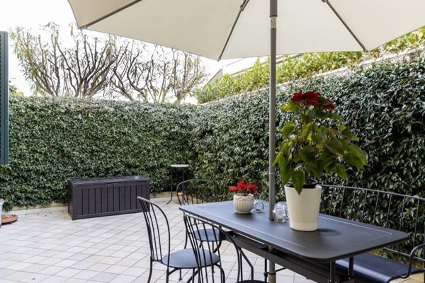 casa indipendente in vendita a Camaiore in zona Lido di Camaiore