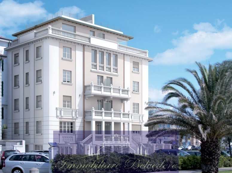 appartamento in vendita a Camaiore in zona Lido di Camaiore