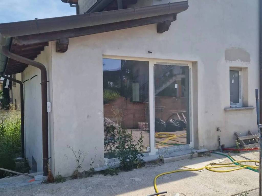casa indipendente in vendita a Camaiore in zona Capezzano Pianore