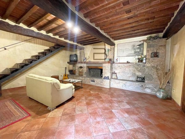 casa indipendente in vendita a Camaiore in zona Lido di Camaiore