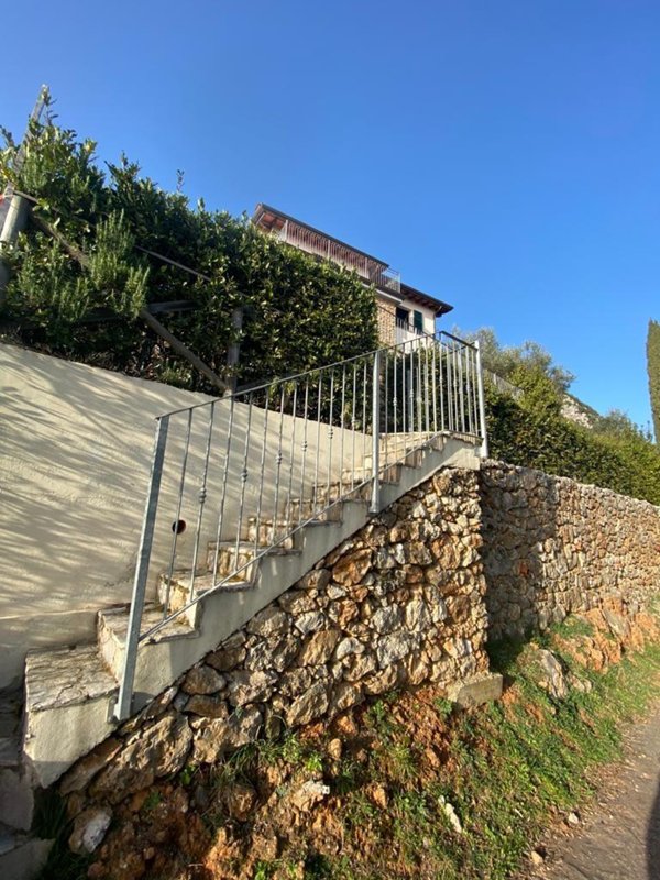 casa indipendente in vendita a Camaiore