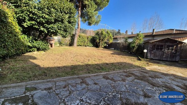 casa indipendente in vendita a Camaiore in zona Capezzano Pianore