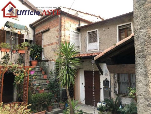 negozio in vendita a Camaiore