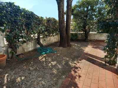 casa indipendente in vendita a Camaiore in zona Lido di Camaiore