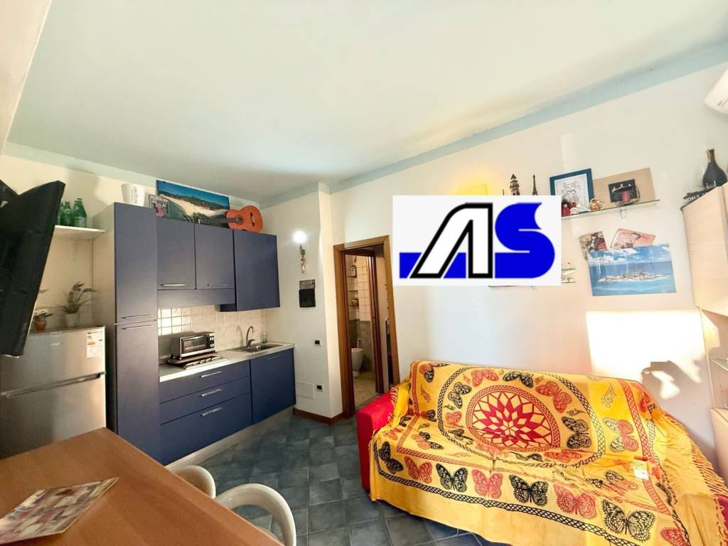 appartamento in vendita a Camaiore in zona Lido di Camaiore