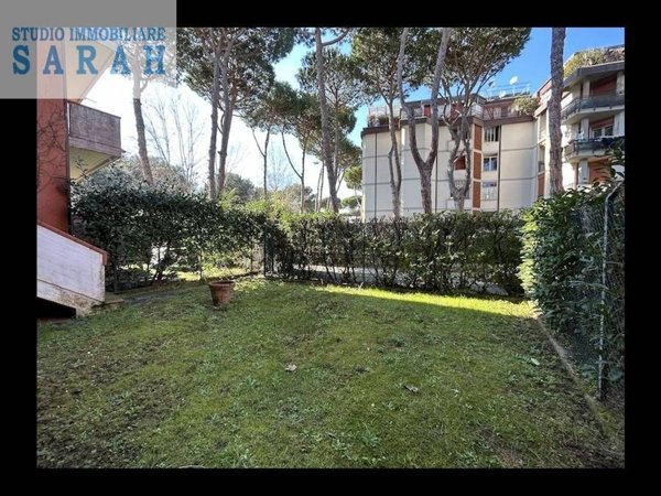 appartamento in vendita a Camaiore in zona Lido di Camaiore