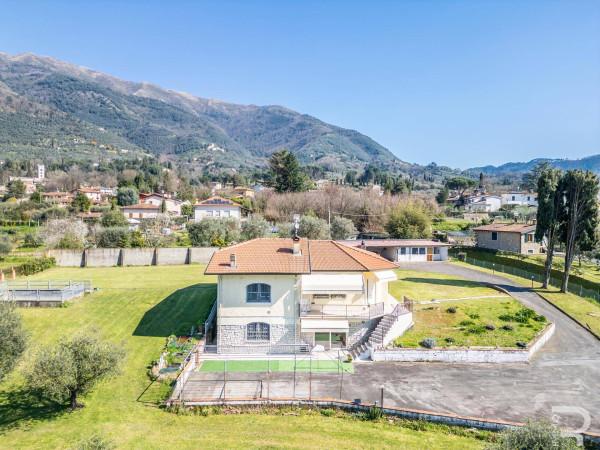 casa indipendente in vendita a Camaiore
