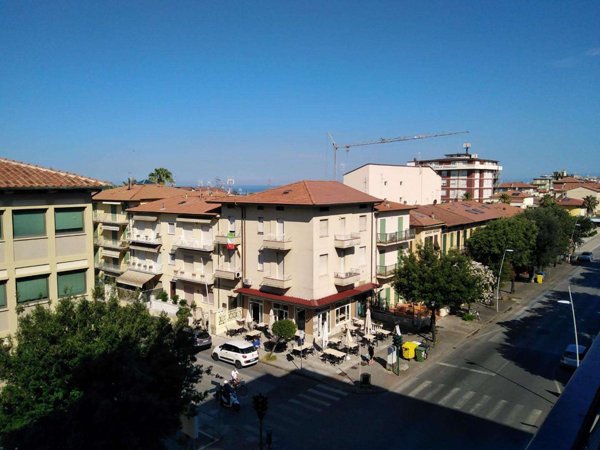 appartamento in vendita a Camaiore in zona Lido di Camaiore