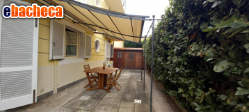 appartamento in vendita a Camaiore in zona Lido di Camaiore