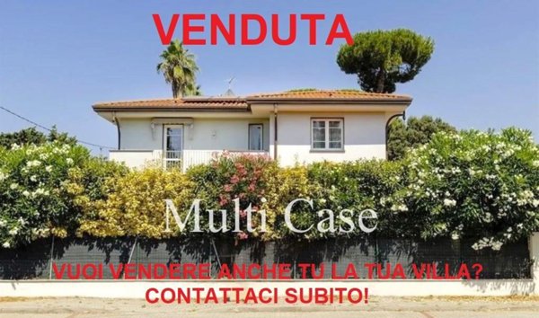 casa indipendente in vendita a Camaiore in zona Lido di Camaiore