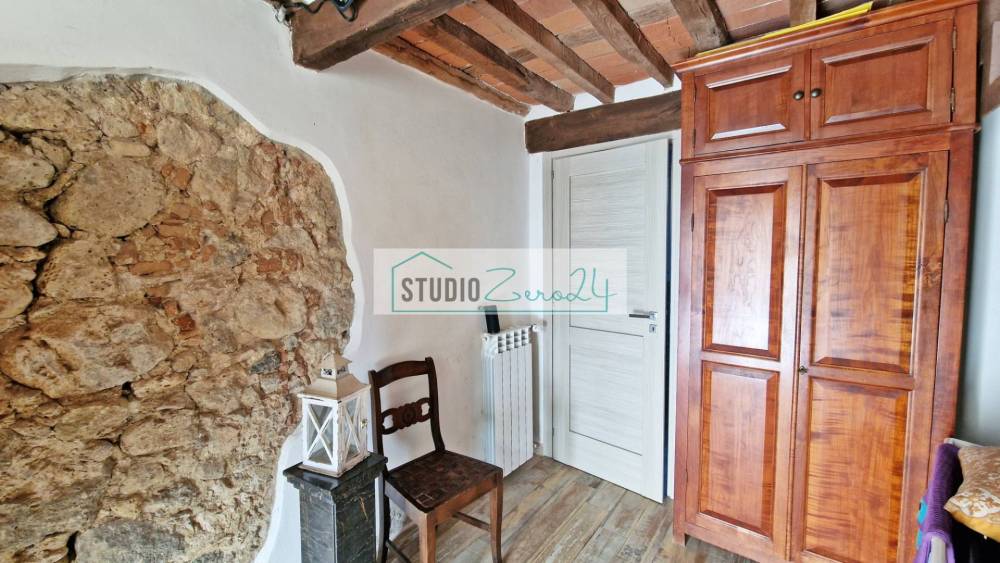casa indipendente in vendita a Camaiore in zona Montebello