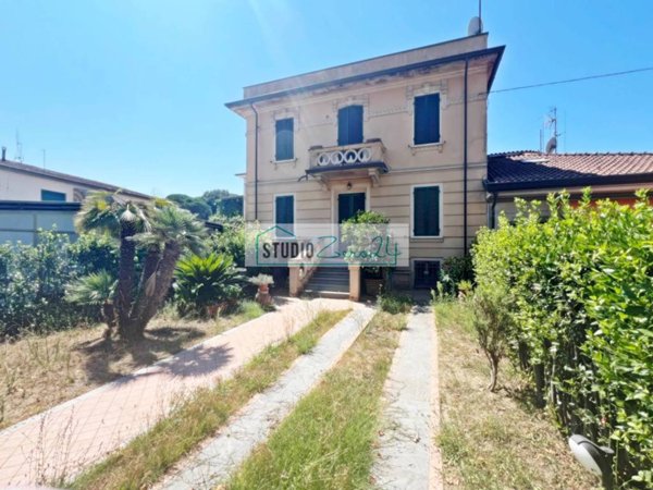 appartamento in vendita a Camaiore