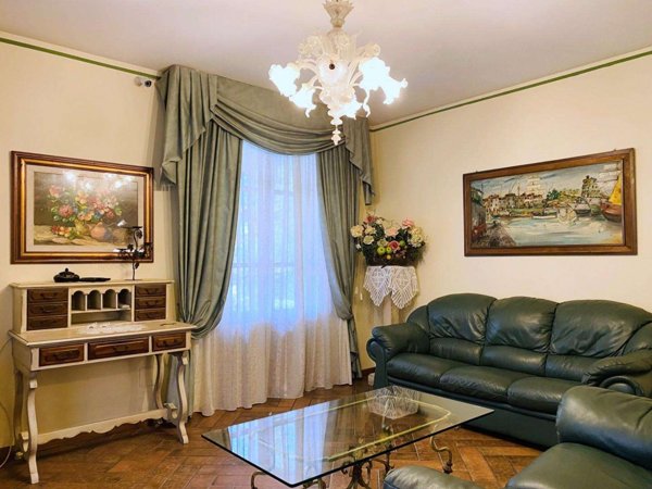 casa indipendente in vendita a Camaiore