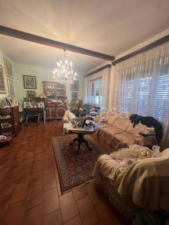 casa indipendente in vendita a Camaiore in zona Lido di Camaiore