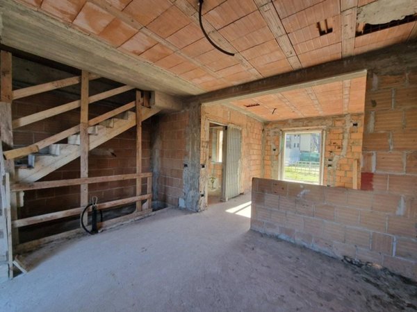 casa indipendente in vendita a Camaiore in zona Lido di Camaiore