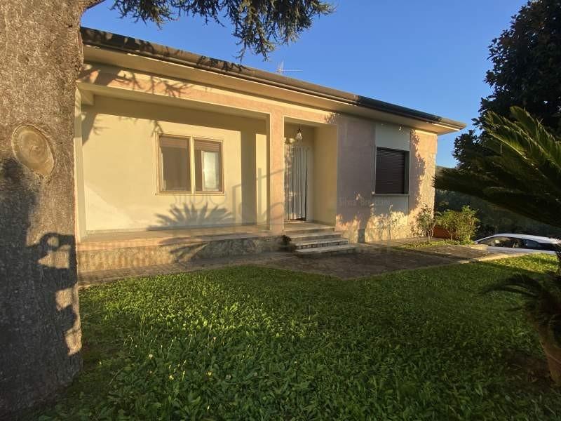 casa indipendente in vendita a Camaiore