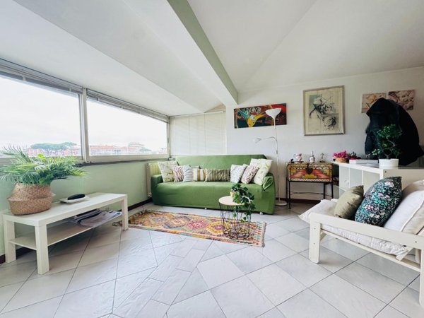 appartamento in vendita a Camaiore in zona Lido di Camaiore