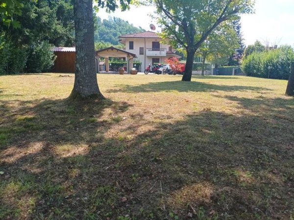 casa indipendente in vendita a Camaiore