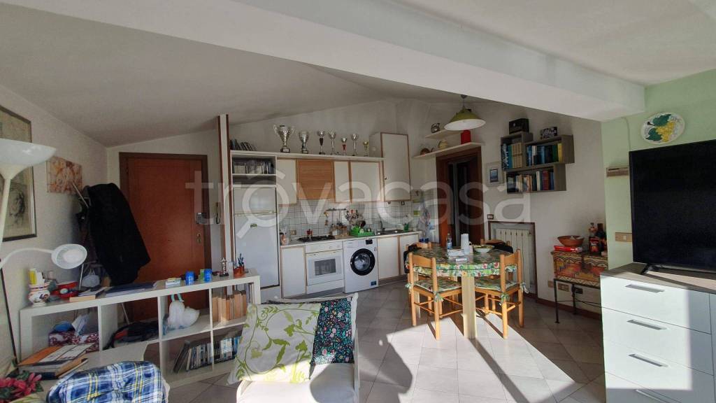 appartamento in vendita a Camaiore in zona Lido di Camaiore